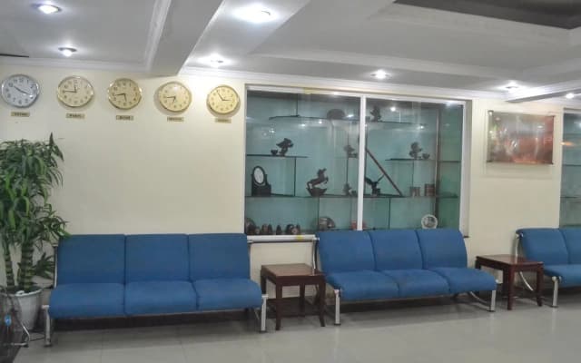 Hoa Cuong Hotel - photo 2