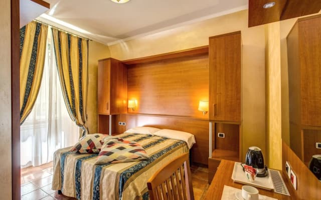 Hotel Maryelen - photo 4
