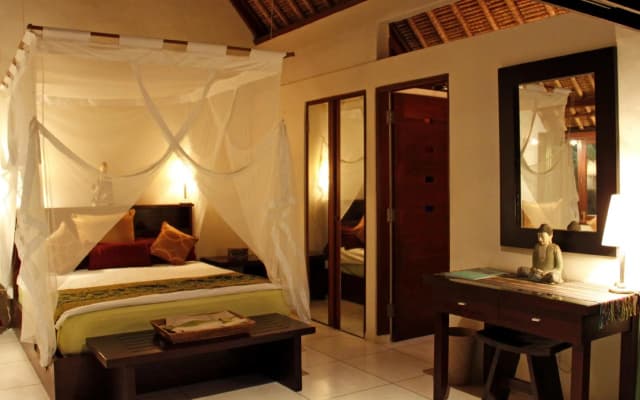Villa Pantulan Bali Hotel - photo 2