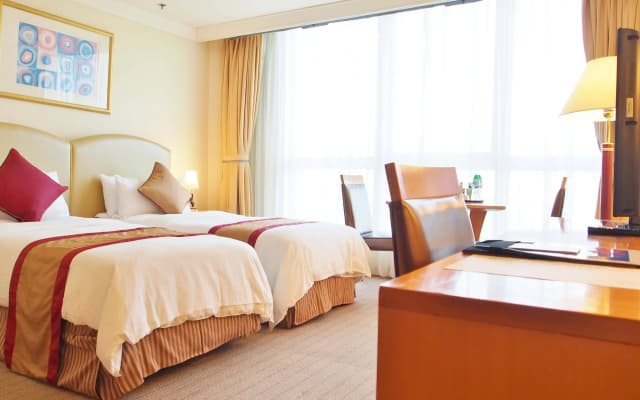 Harbour Plaza Resort City - photo 4