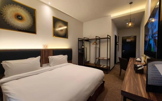 Asiatic Hotel - photo 4