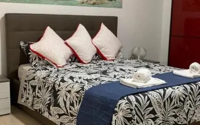 Bella Roma Guest House - photo 2
