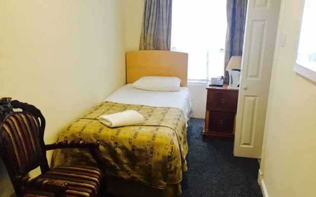 Merith House Hotel - photo 3