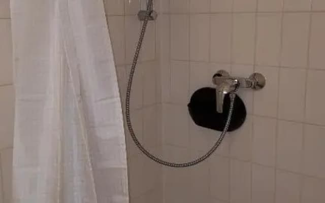 City Apartment, good location, 5 guests - photo 4
