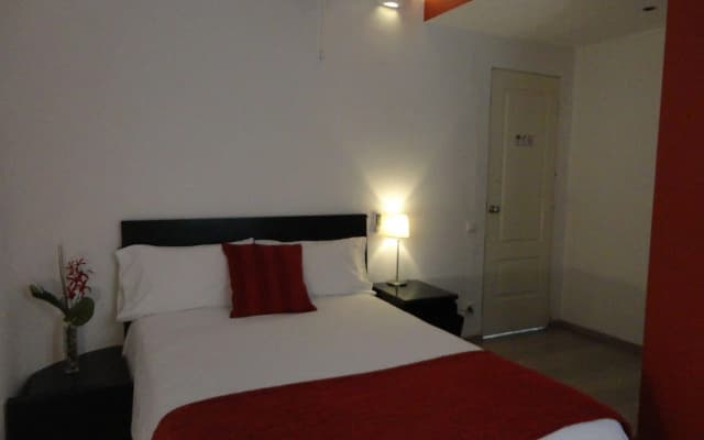 BruStar Gotic-Centric Hotel - photo 2