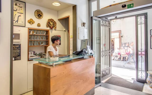 Hotel Nuova Italia - photo 2