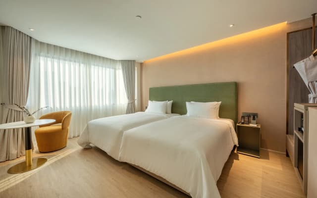 Royal Suite Hotel Bangkok - photo 4