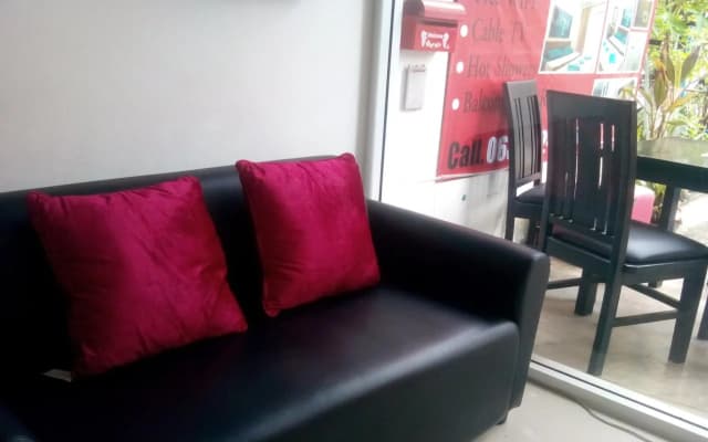 Sunshine Guesthouse - photo 3