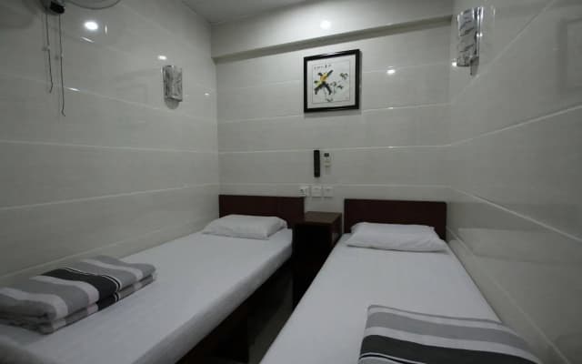 Tai Wah Guest House - photo 2