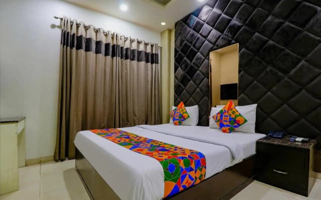 FabHotel Yug Villa - photo 3