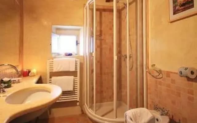 Monna Lisa Halldis Apartment - photo 5