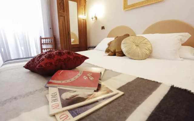 Angel Hotel - photo 5