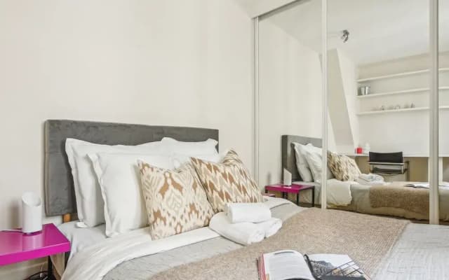 Spacious 1BR in the Heart of Paris - photo 2