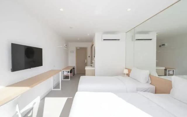 Lis Hotel Chiangmai - photo 4