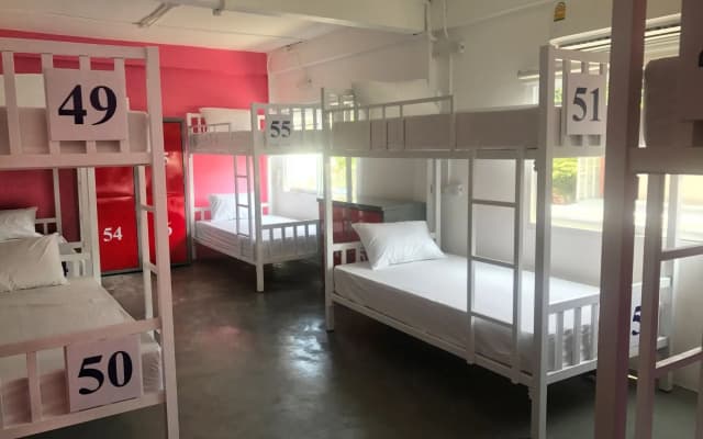 U-Sabai Hostel - photo 5