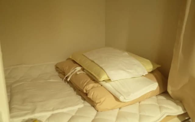bnb+ Shinjuku Castle - Hostel - photo 4