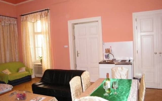 Danube Bridge Apartments - photo 3