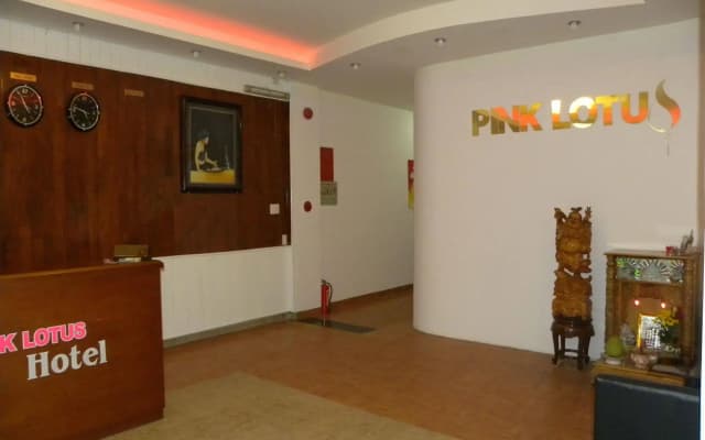 Pink Lotus Hotel - photo 2