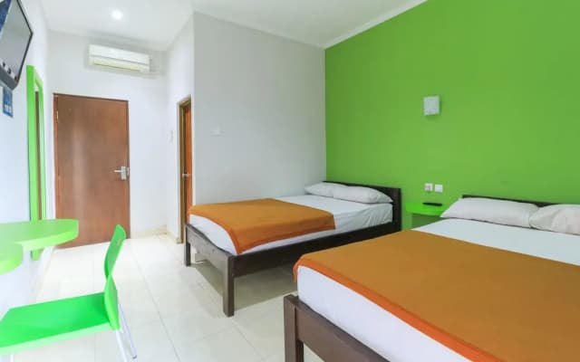 Hotel Warta Puspita - photo 2