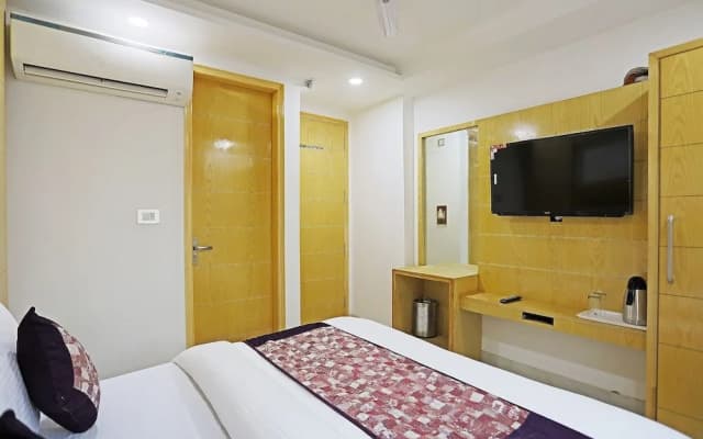 Hotel Kuber International - photo 2