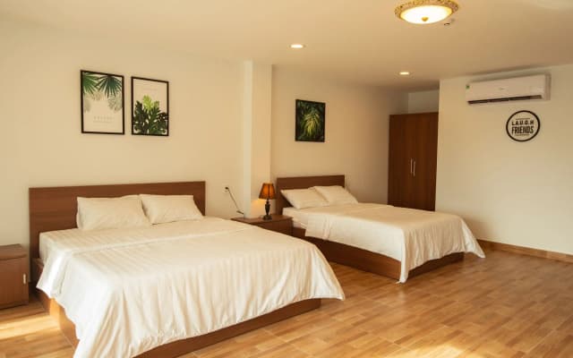 Vic House - photo 2