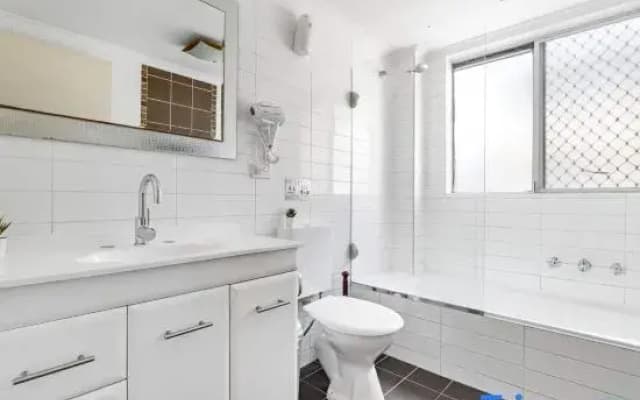 2BR Apartment – Heart of North Parramatta, Easy Train Access - photo 3
