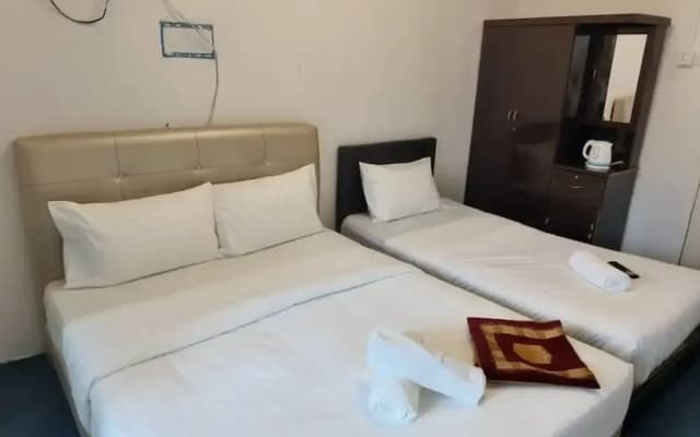 cool memories hotel - photo 2