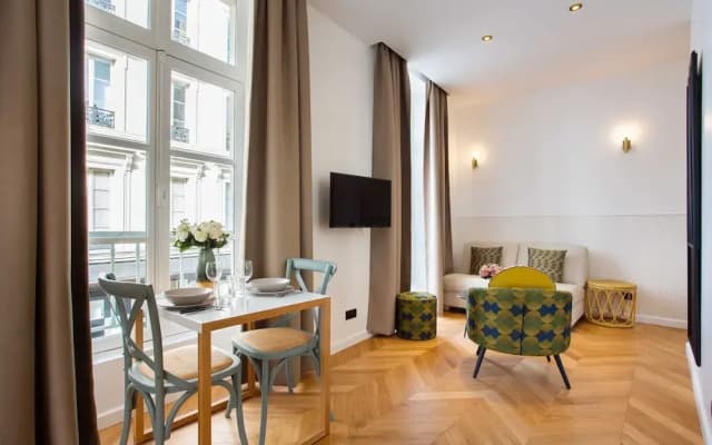 Intimate Apartment - 1br/3p - Near Le Marais - photo 3