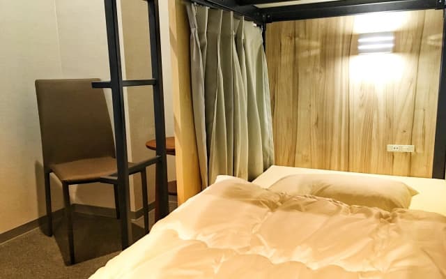 Namba Guesthouse HIVE - Hostel - photo 2