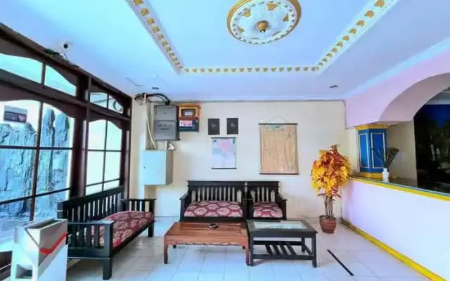 Hotel Taman Sari - photo 2
