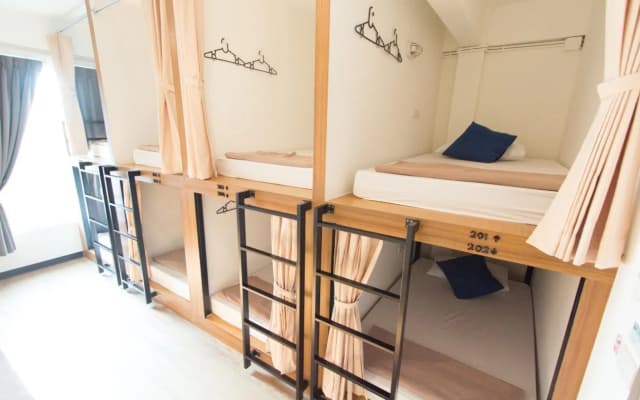 Pier 49 Hostel - photo 2