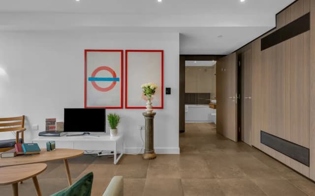 Penton Apartments - photo 3