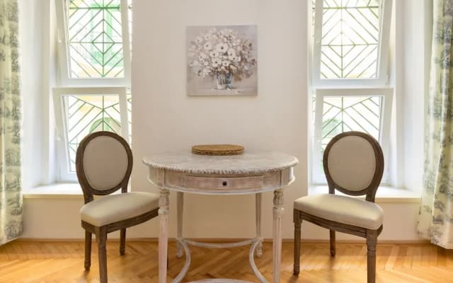 Vintage Style Apartment - photo 5