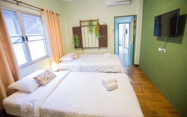 iRoom Boutique House - photo 4
