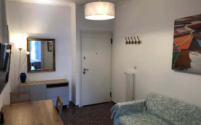 Metaxourgio spacious two bedroom apartment - photo 5