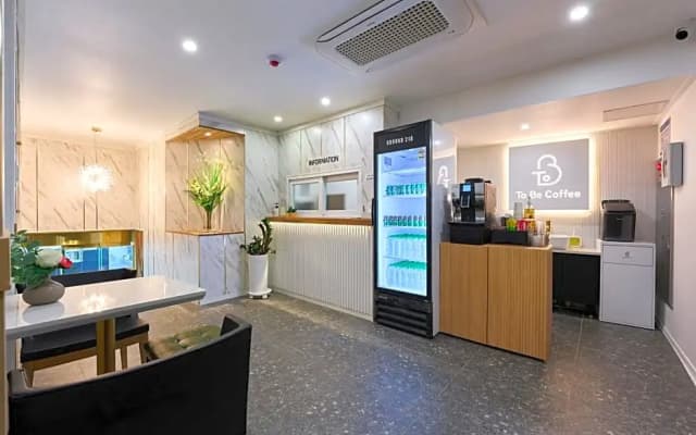 Hotel Chloe - photo 2