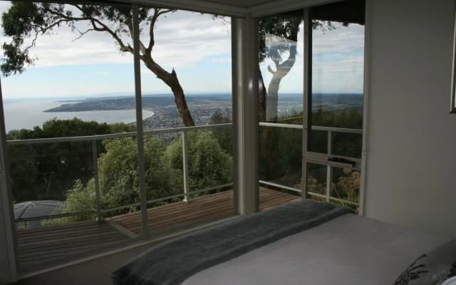 Dream Views at Arthurs Seat B&B - photo 2