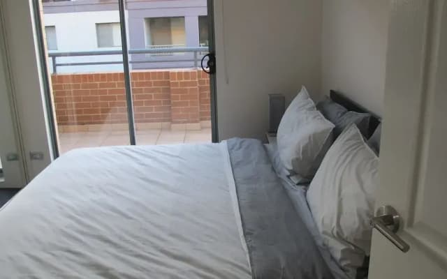 Sleek apartment Unit 87 - photo 4