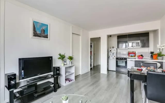 Bright Flat for 4 Person 5 Mins From Parc Montsouris - photo 4