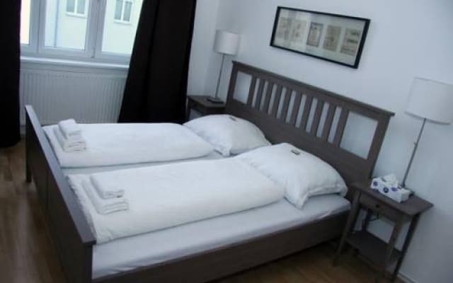 Livingston Apartment Champagne - photo 2