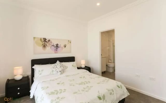 Modern, Spacious Apt@liverpool With Incredible Views - photo 2