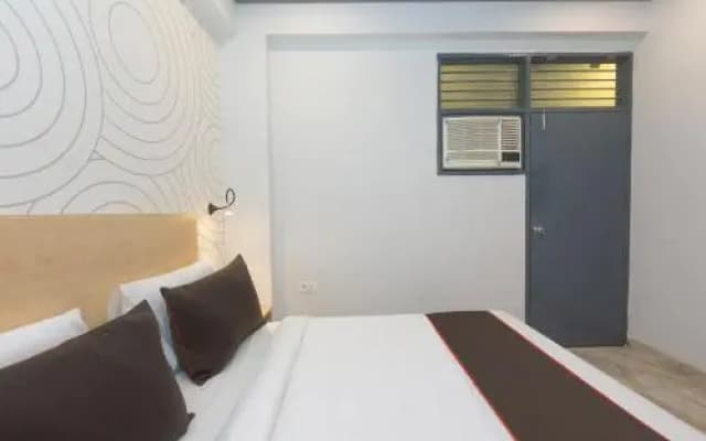 Collection O 79351 The Hosteller - photo 3