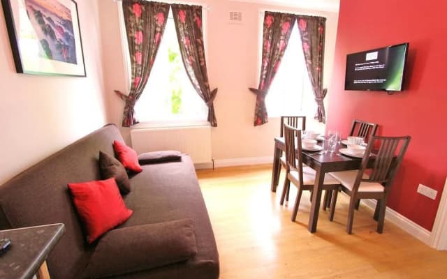 Brackenbury Apartments - photo 5