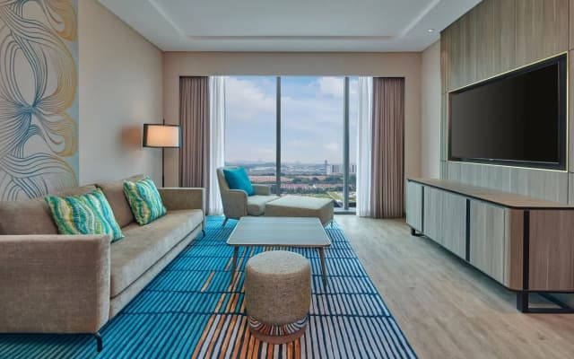 Courtyard By Marriott Setia Alam - photo 4