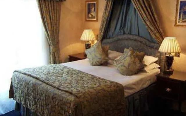 The Gallery Hotel - photo 5