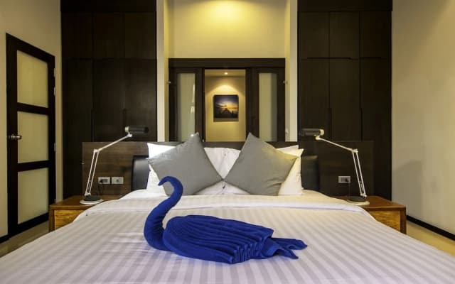 Comfortable 2br Pool Villa NaiHarn - photo 3