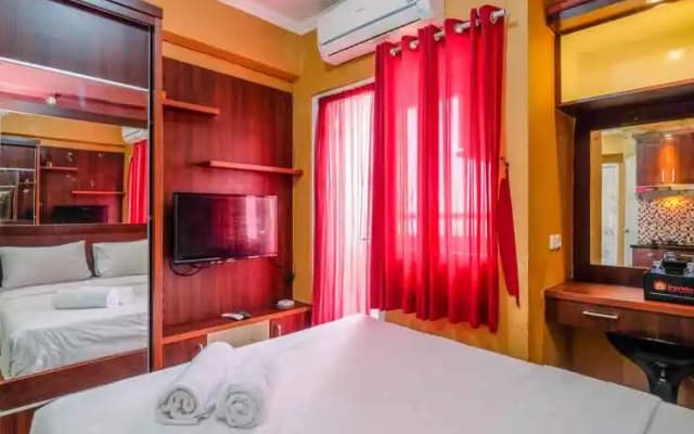Nice and Fancy Studio at Green Pramuka City Apartment by Travelio - photo 4