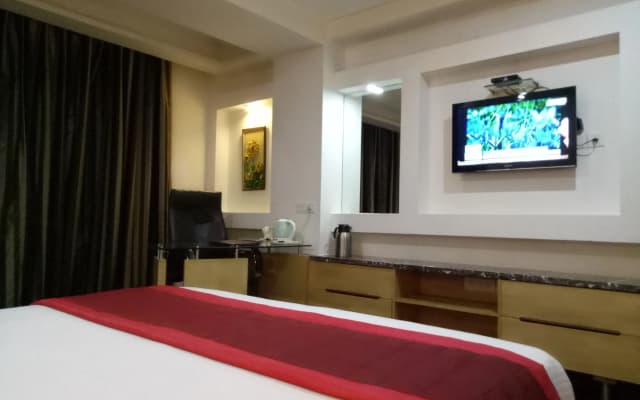 Hotel Delhi Airport - photo 4
