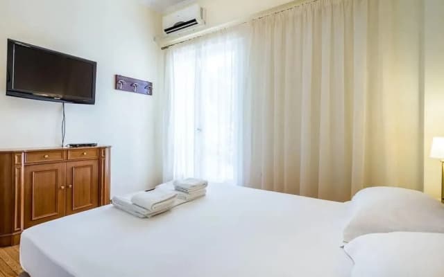 Chic flat in Kolonaki next to American Embassy - photo 3