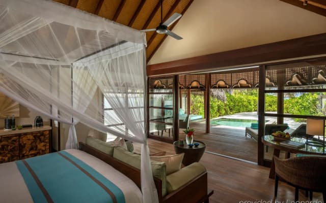 Four Seasons Resort Maldives at Kuda Huraa - photo 5